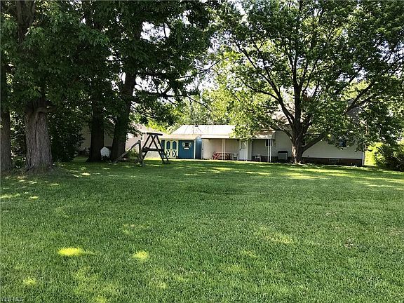 5th image of 36829 Saint Clair St