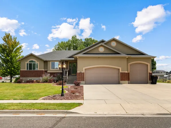 192 N 4600 W, West Pt, UT 84015