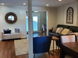 726 Vision Rd, Mount Pleasant, SC 29464