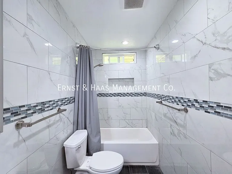 11937 Hercules St — Photo 22