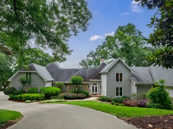 632 Club Ln SE, Marietta, GA 30067