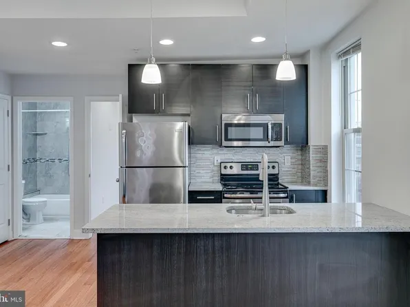 2401 Carpenter St #2, Philadelphia, PA 19146