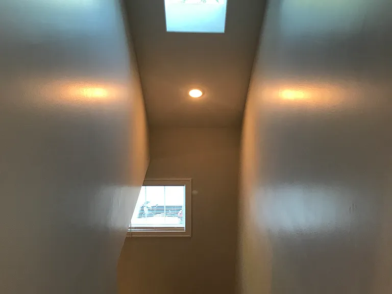 Going downstairs from 2nd floor bedrooms to Living Room