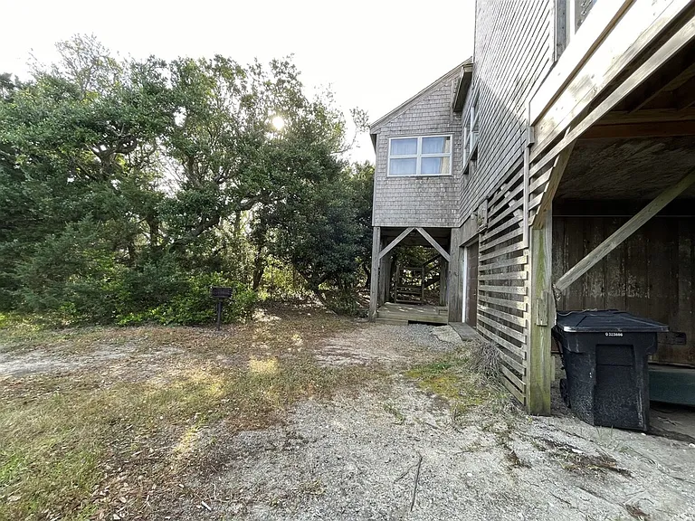 56128 Elizabeth Ave #ID1255921P — Photo 11