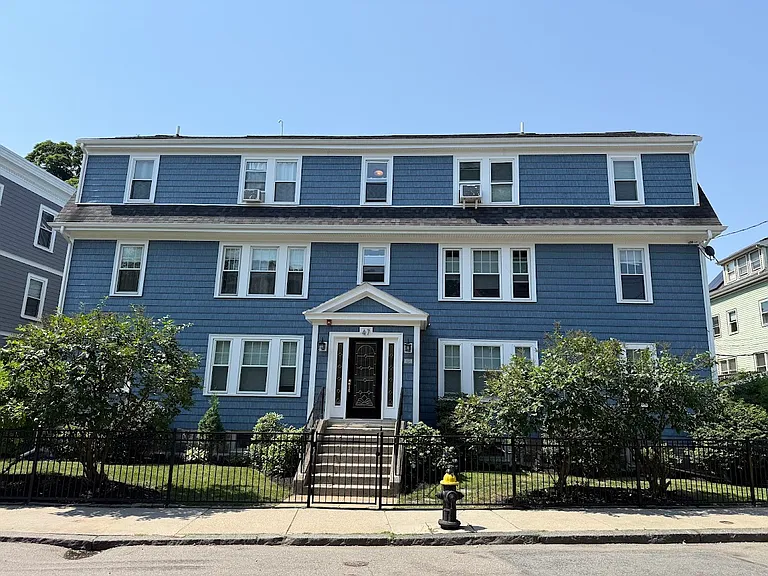 47 Seaverns Ave #2R — Photo 7