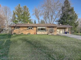 1900 N 166th St, Brookfield, WI 53005