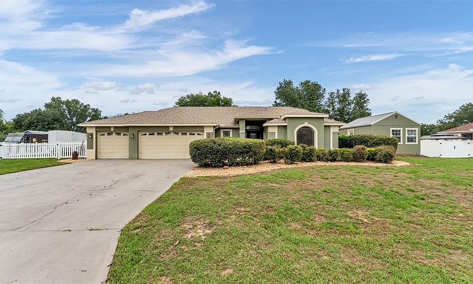 1st image of 36225 OAK KNOLL LOOP