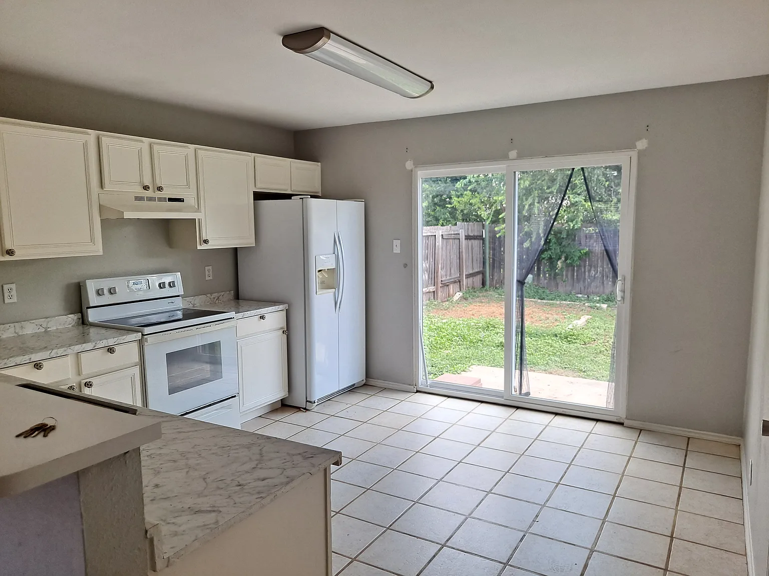 2 bed, 1100 sqft, $1,400 — Photo 4