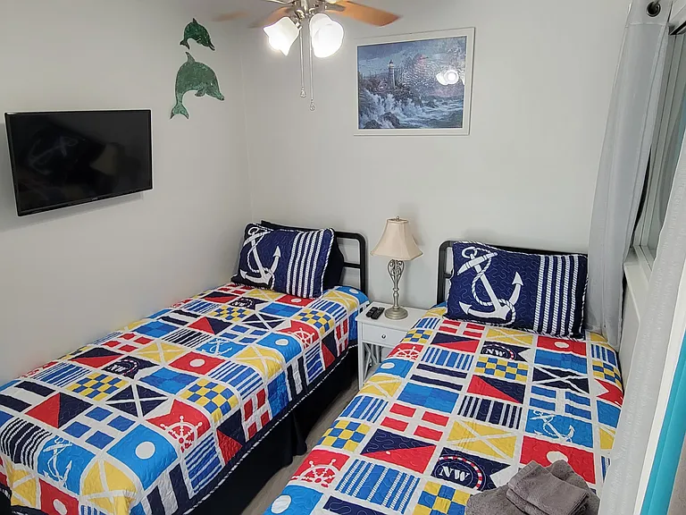219 Seashore Dr #219 — Photo 28