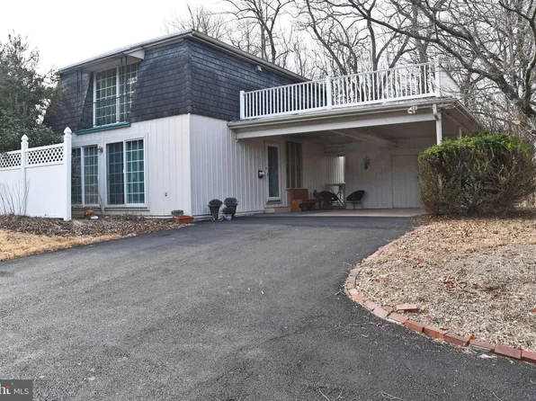 408 Delaware Ave, Elkton, MD 21921
