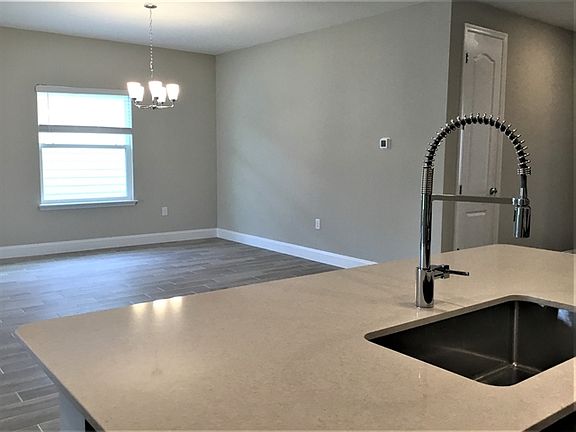 5th image of 44 Cobalt Ln