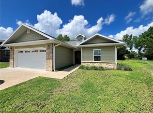 1906 Bradley Ct, Independence, KS 67301