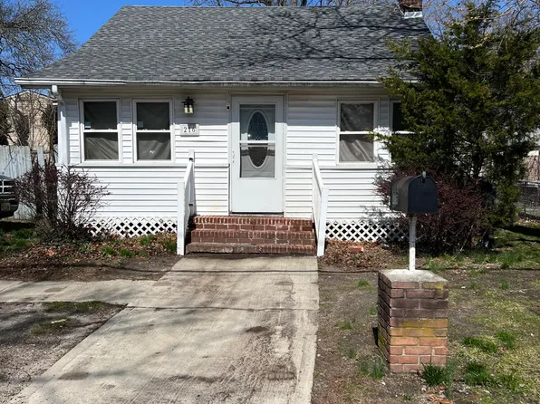 216 Longboat Avenue, Beachwood, NJ 08722