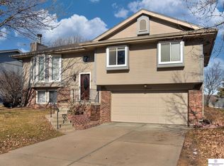 15276 Grover St, Omaha, NE 68144