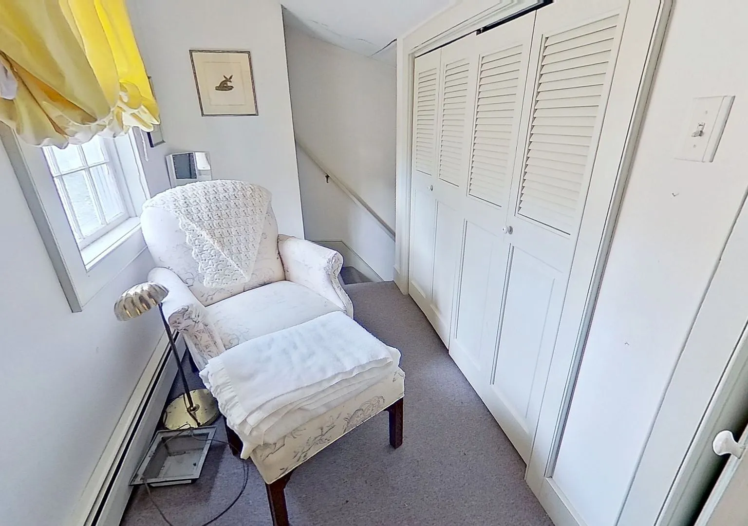 Room in Boarding House - Fully Furnished - All Utilities Included — Photo 4