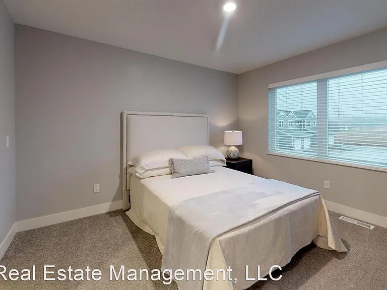 Hanover Townhomes — Photo 74