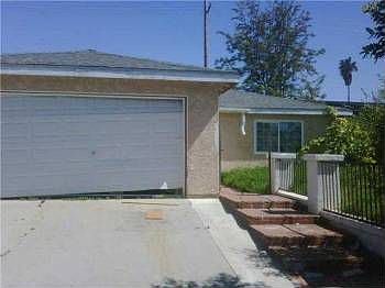 1st image of 620 Elaine Ave