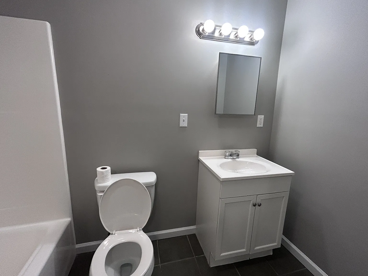 108 Scott Drive - 2 — Photo 4