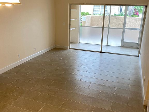 2nd image of 1558 SE Royal Green Cir APT R-101