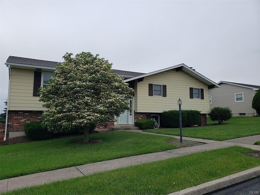 Lehigh Valley Home And Garden Northampton Pa 18067 / 110 Boro Vu Dr Northampton Pa 18067 House