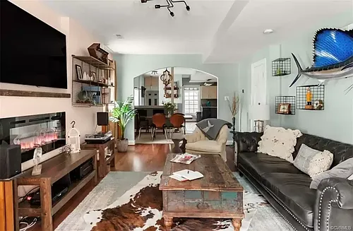 1134 Catherine St #1 Photo 1