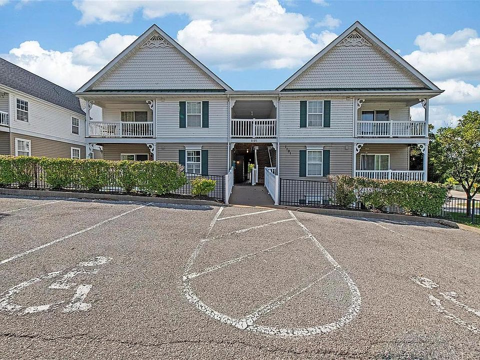 1st image of 1101 Arbor Creek Dr APT 1C