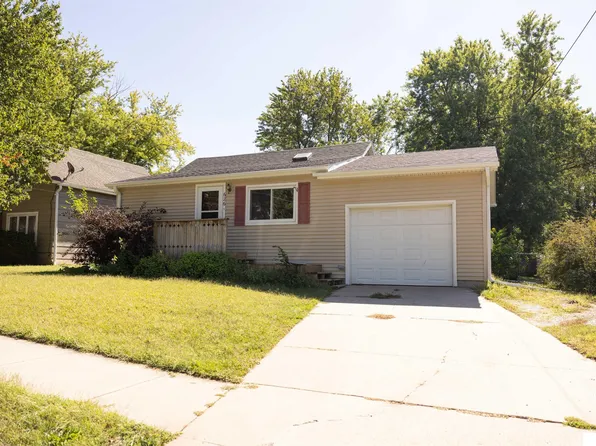 626 E 9th St, York, NE 68467