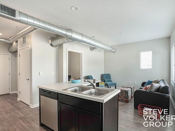 5th image of 600 Douglas St NW Unit 612D