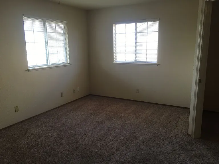 4200 Stonewalk Ct — Photo 2