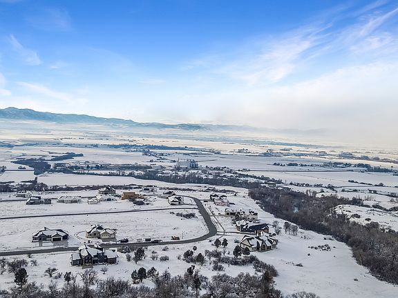 5th image of 675 N Cherry Ridge Ln