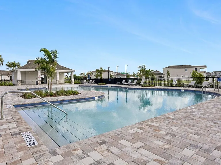 15143 Blue Peacock Ln — Photo 32