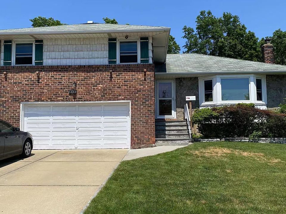 1st image of 814 Edgewood Dr