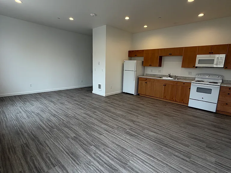 115 Main Ave #203 — Photo 4