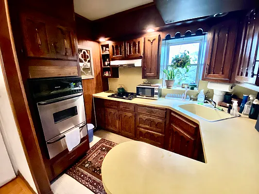 Rented by Compass | media 6