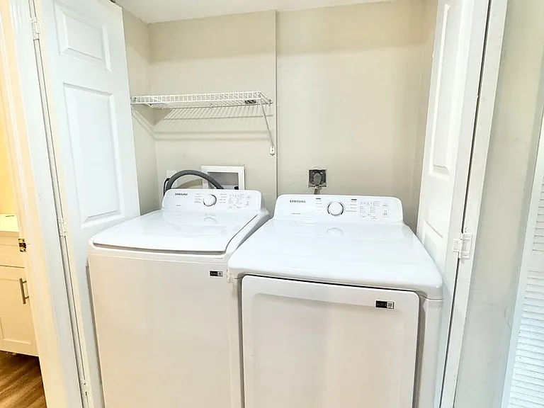 P (Lake Pointe Condo Rentals) — Photo 17