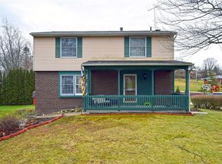 1105 Crestwood Dr, North Huntingdon, PA