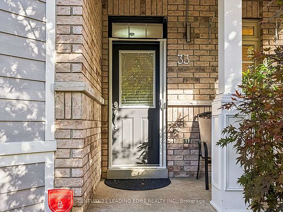 3rd image of 33 Evaridge Dr