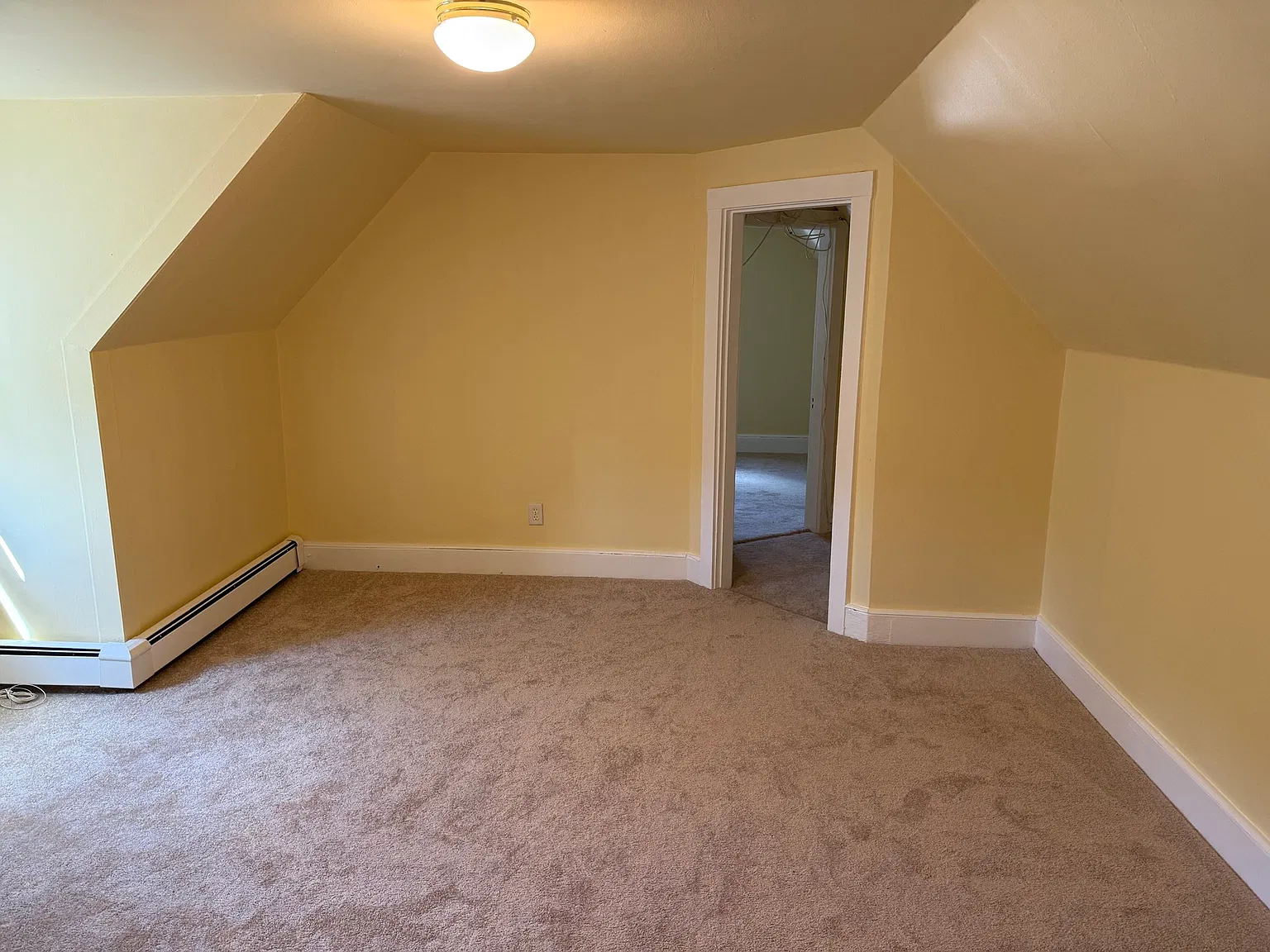 1 bed, 500 sqft, $1,900 — Photo 4