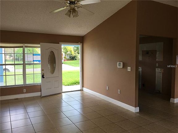 3rd image of 135 Acapulco Dr