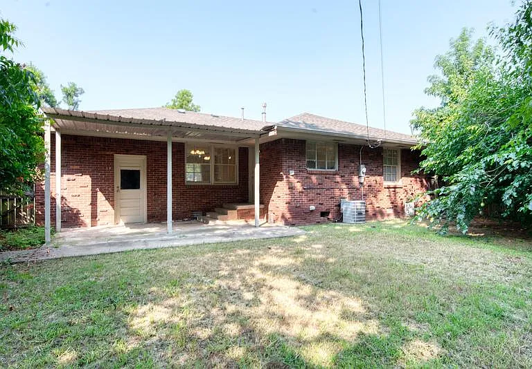1722 Mattern Dr — Photo 17