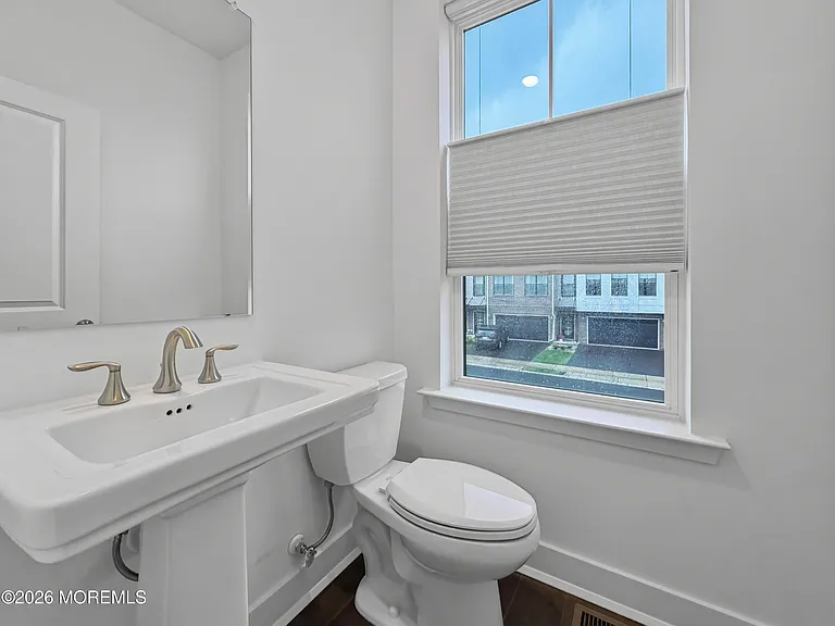 89 Bataan Ave — Photo 20