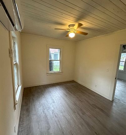 4th image of 10005 N Arden Ave Unit 1/2
