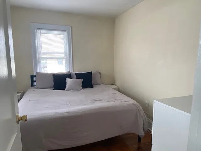 234 W Market St #2 — Photo 5