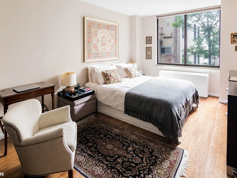 5 E 22nd St #5R — Photo 4