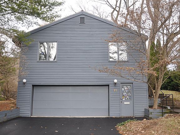 4th image of 71 Berkshire Blvd