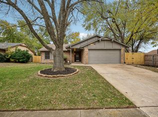 1311 W Birmingham Pl, Broken Arrow, OK 74011