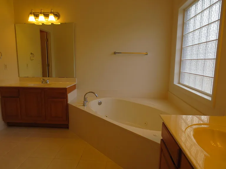 129 Bridgefield Rd — Photo 14