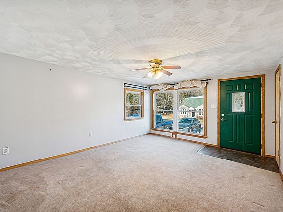 4th image of 339 Weimer Ave
