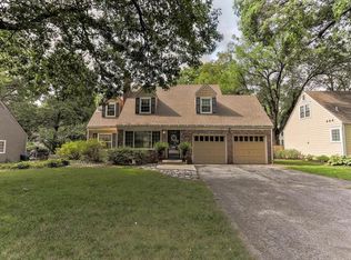 5321 W 69th St, Prairie Village, KS 66208