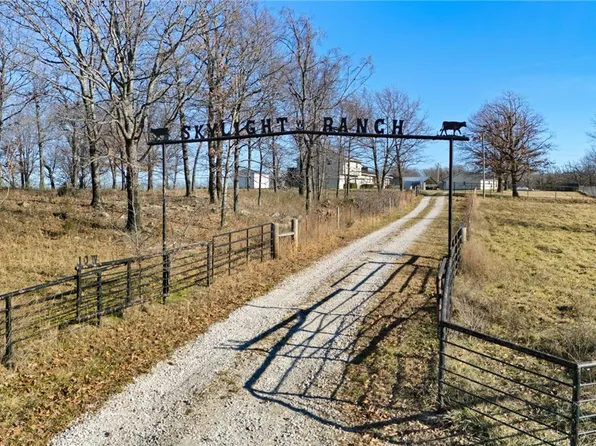 18880 S Skylight Mountain Rd, Canehill, AR 72717